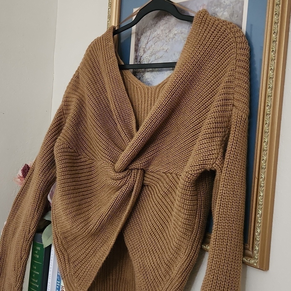 Chunky knit Back Wrap Scrunch Sweater High Low Size M Fashion Nova - Picture 4 of 9